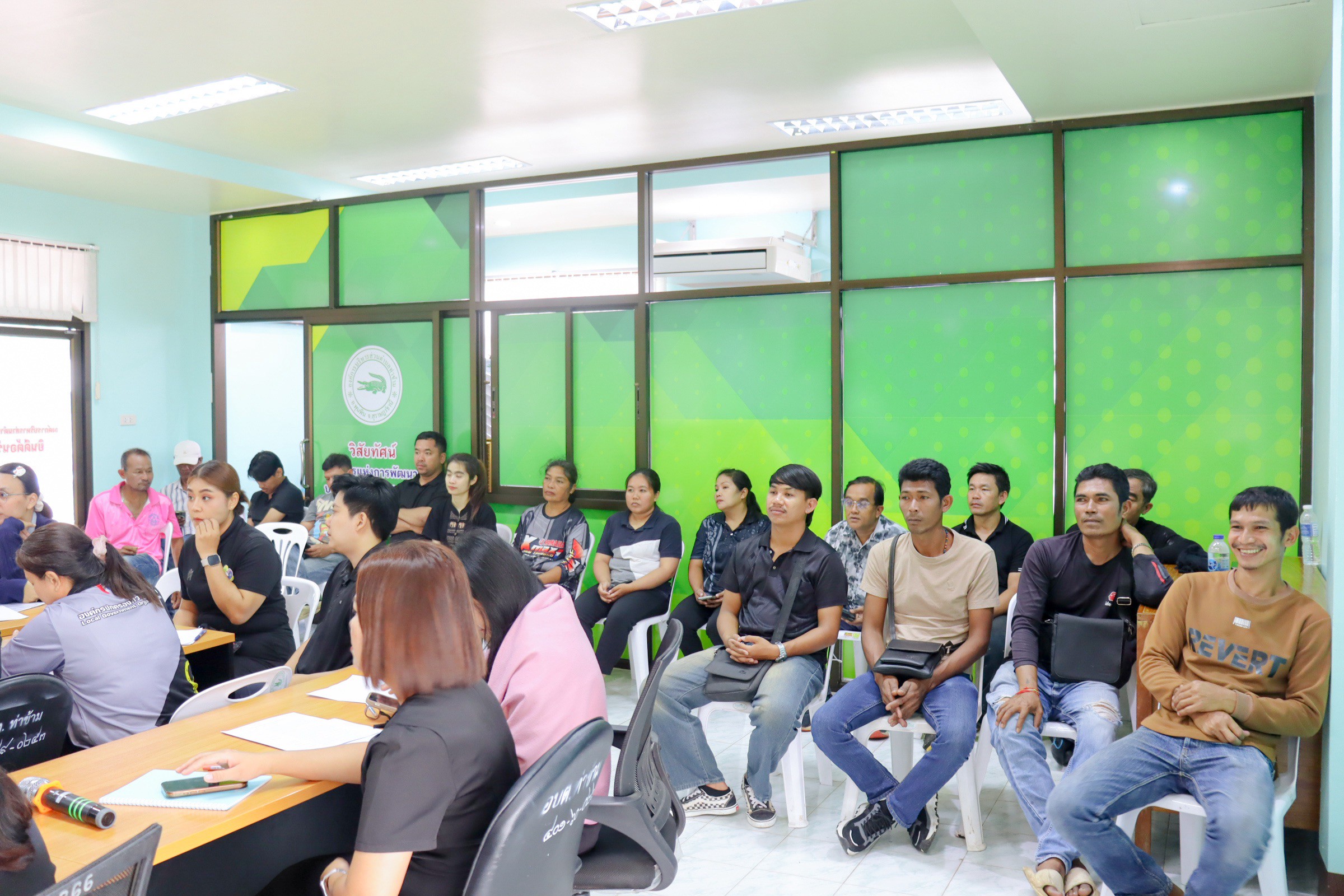 วันที่ 4 มิถุนายน 2569
องค์การบริหารส่วนตำบลท่าข้าม ได้มีการประชุมข้าราชการ และพนักงาน ประจำเดือนมิถุนายน 2569 ณ ห้องประชุมองค์การบริหารส่วนตำบลท่าข้าม